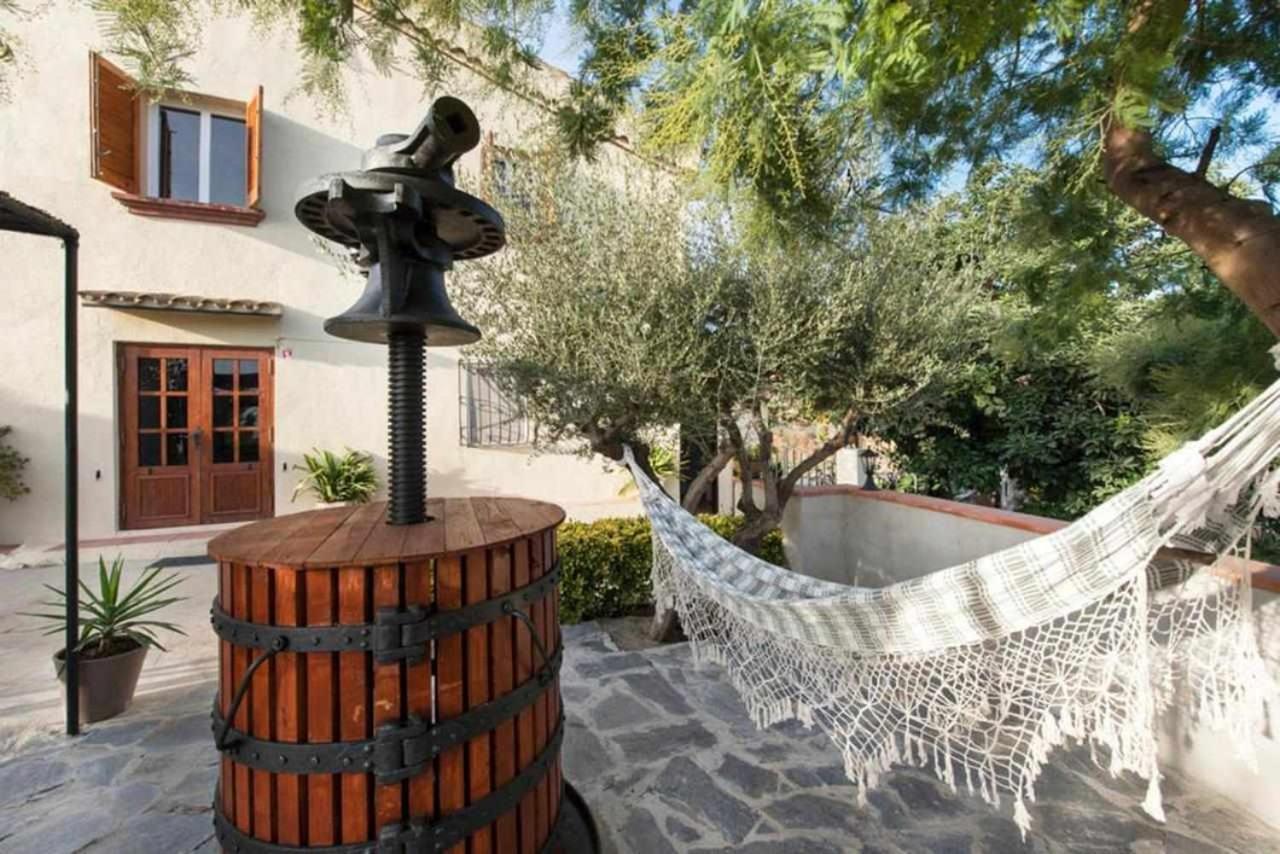 Masia Can Tramontana Pension Tiana Buitenkant foto